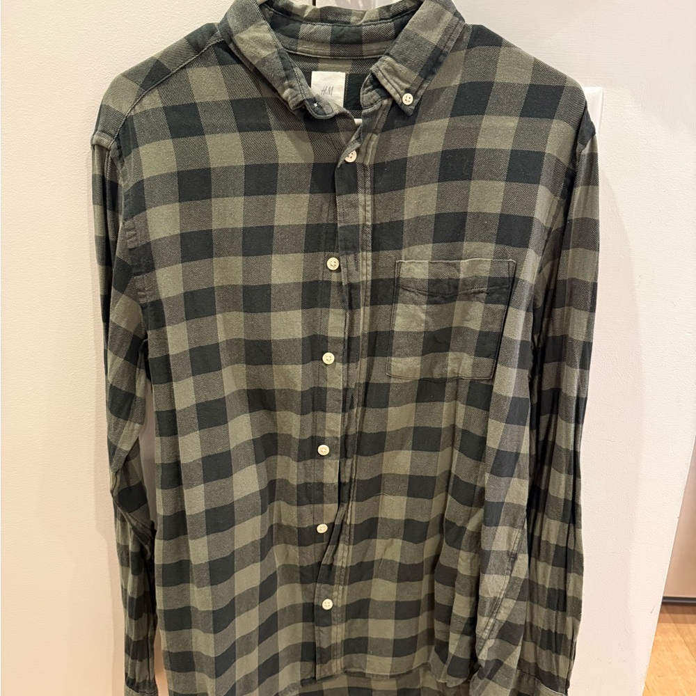 H&M Men's Olive Green and Black Check Button-Down Shirt